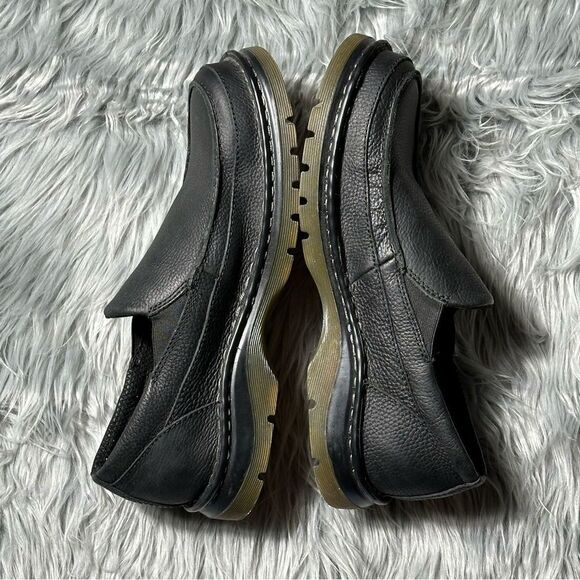 Dr Martens shoes like new - Picture 1 of 9
